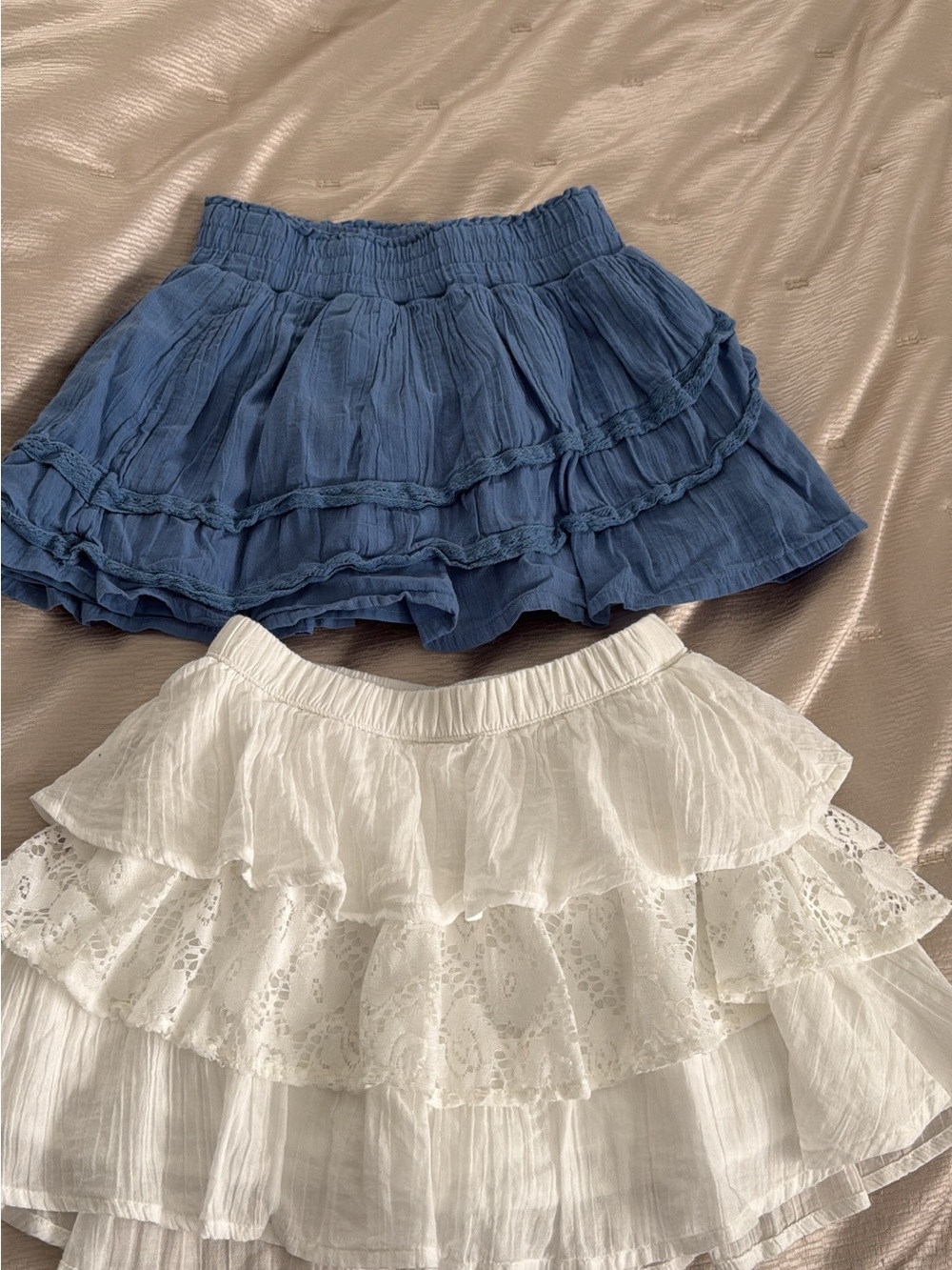 Abercrombie Tiered Ruffle Mini Skirt - Blue / White bundle sz 7/8